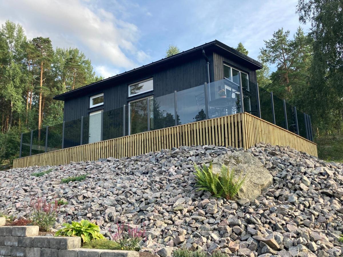 Cabin In The Woods, Close To Lake Maelaren 埃斯基尔斯蒂纳 外观 照片